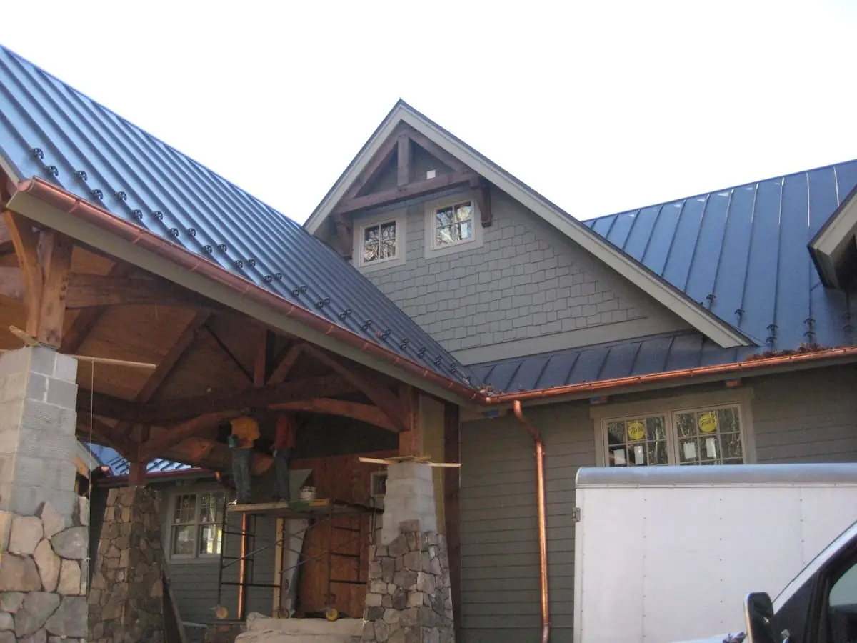 Craftsman Roofing team delivering quality roofing work in Satsuma